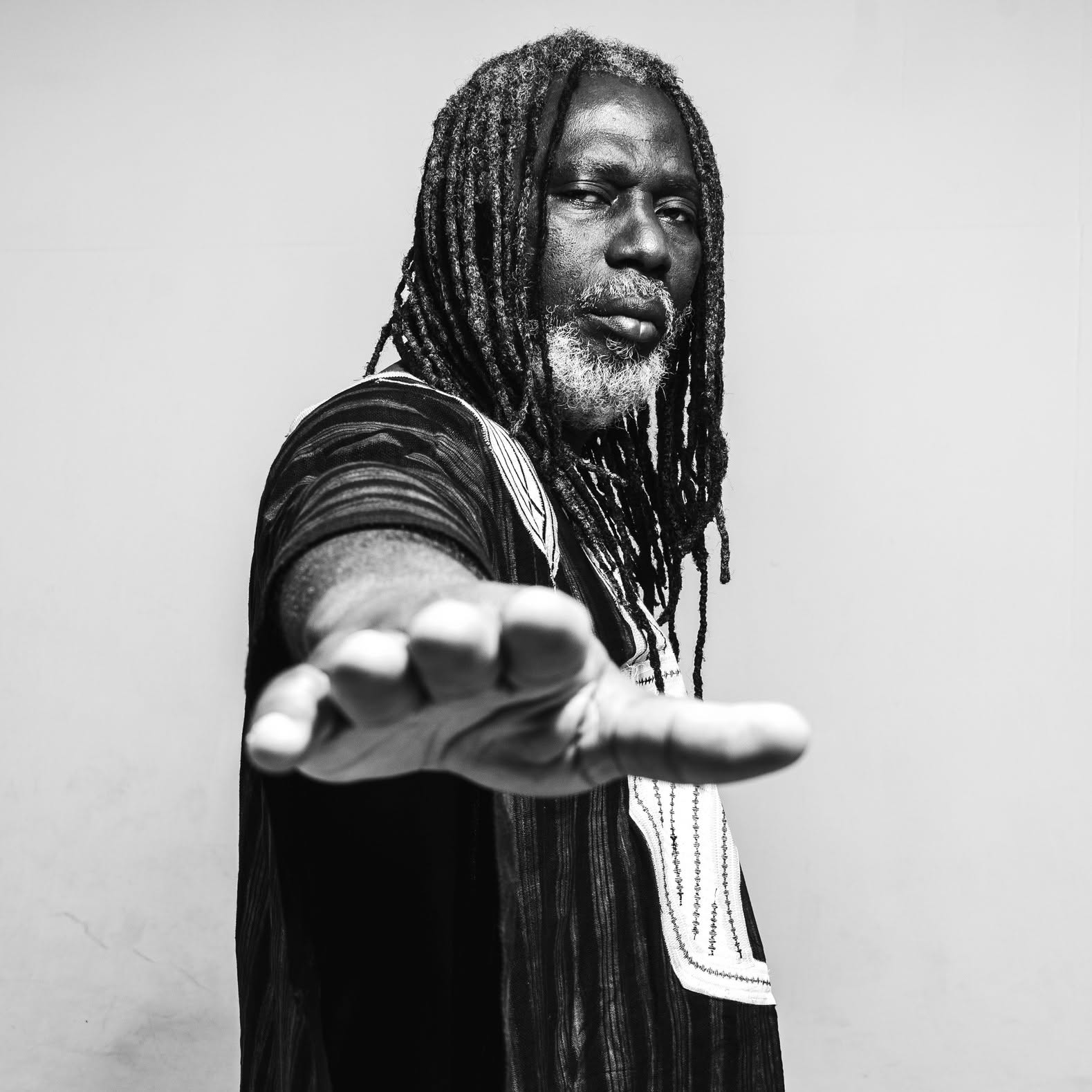 Tiken Jah Fakoly — Artiste & voix panafricaine